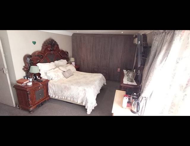 4 BEDROOM HOUSE FOR SALE IN KRUINPARK
